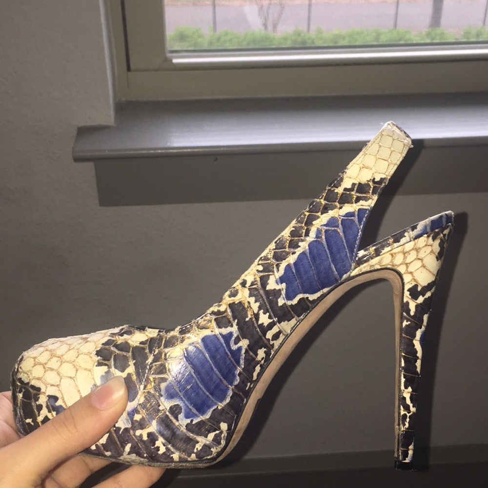 Brian Atwood Pumps